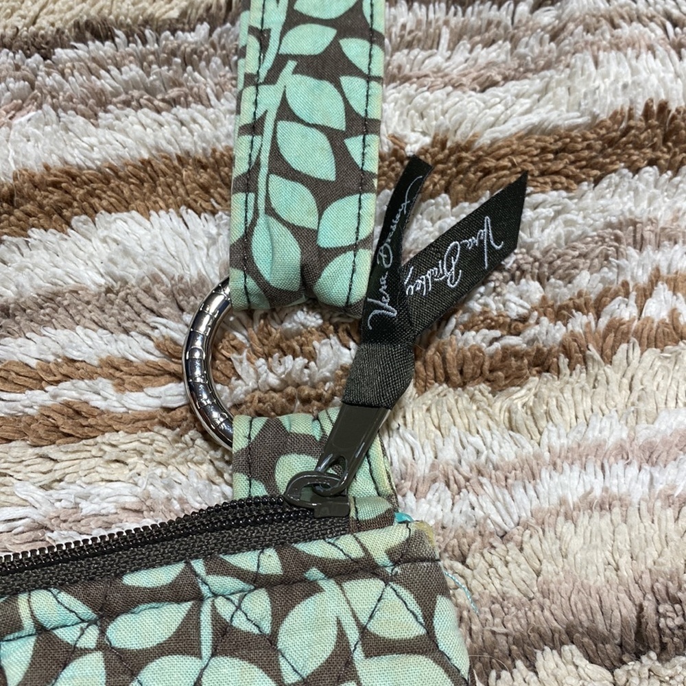 Vera Bradley Crossbody Hipster Shower Vines​​​ - Picture 3 of 12